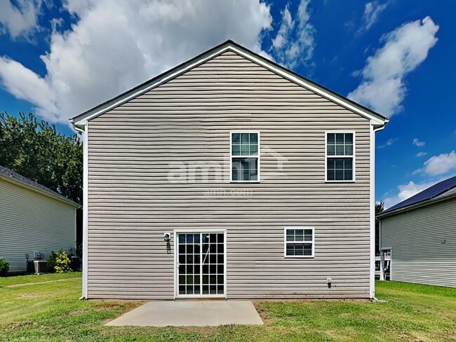 Building Photo - 1410 River Run Rd