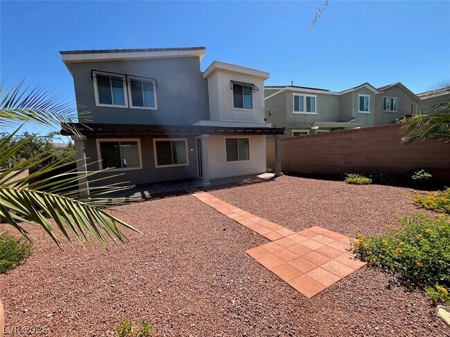 Building Photo - 2455 Calestano Ave