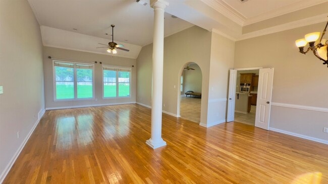 Building Photo - 4792 White Pass Dr