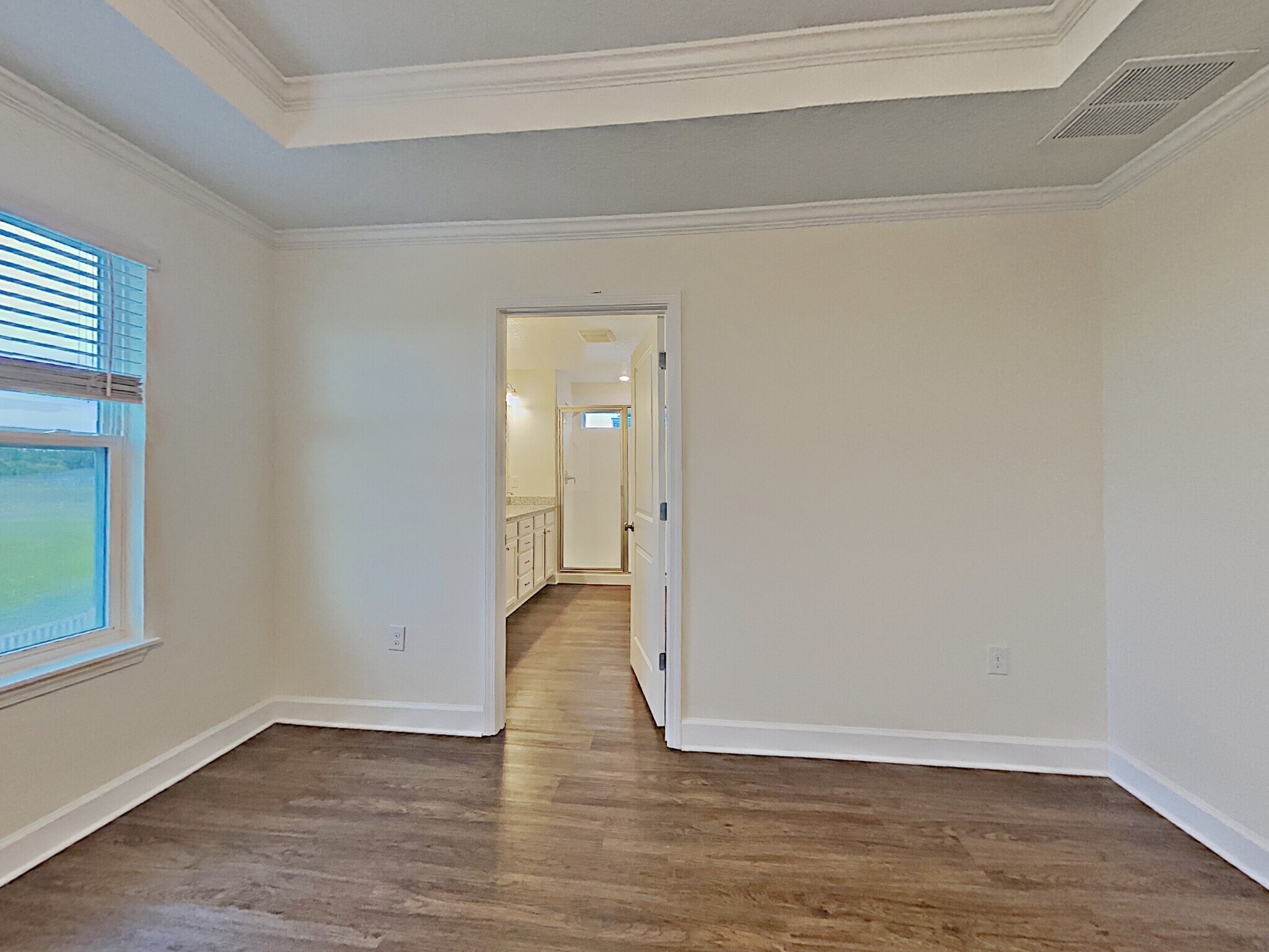 Building Photo - 912 Walden Woods Dr