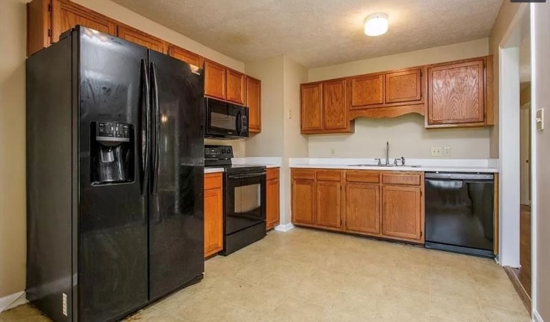 Building Photo - 5721 Charbonneau Ct