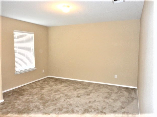 Building Photo - 9302 Longmire Ter