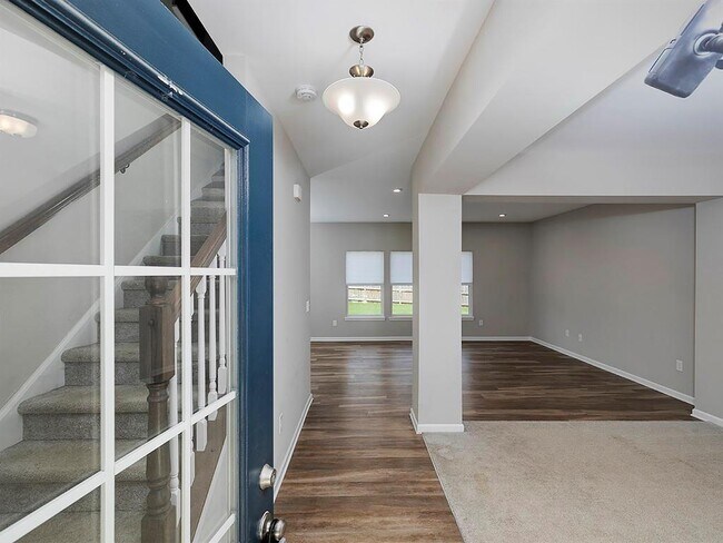 Building Photo - 6365 Lantana Village Way