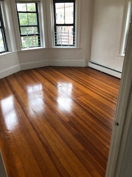 Master Bedroom #1 - 38 Salem St