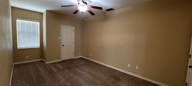 Building Photo - 7252 Mansions Dr