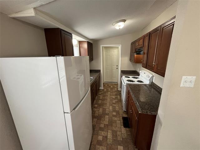 Building Photo - 2442 SE 14th St