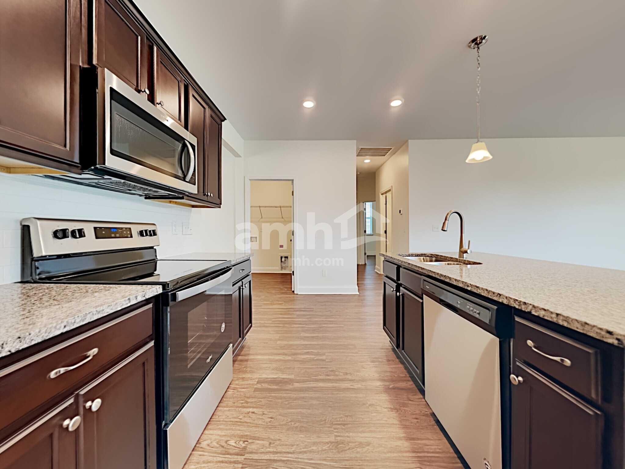 Building Photo - 284 Bering Ln