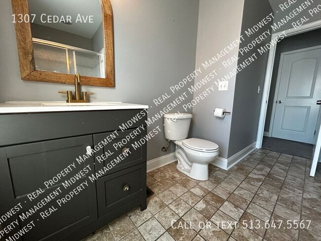 Building Photo - 1307 Cedar Ave