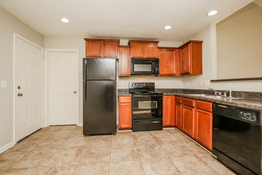 Building Photo - 312 Sarna Dr