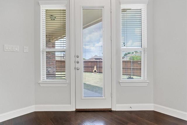Building Photo - 698 Pendle Forest Dr