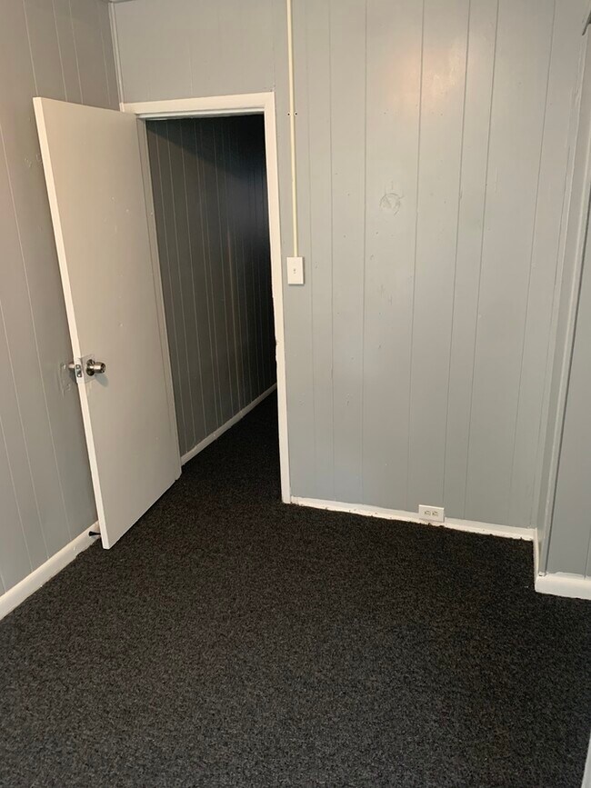 Building Photo - 1948 Mosher St