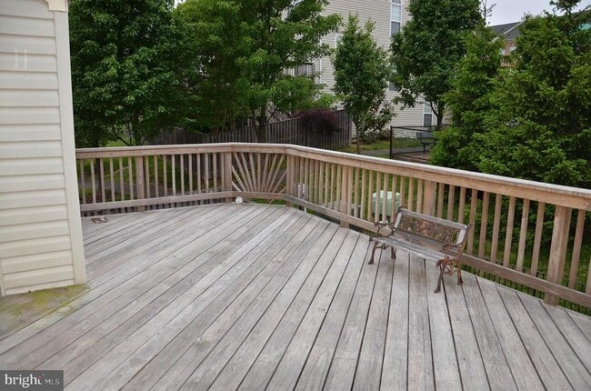 Building Photo - 13620 Red Squirrel Way