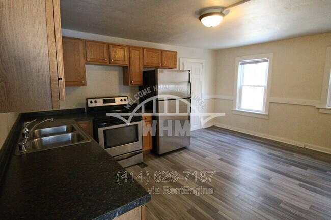 Building Photo - 1144 N 50th St