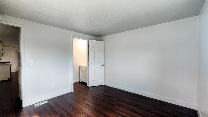 Building Photo - 22556 Lukens Ln