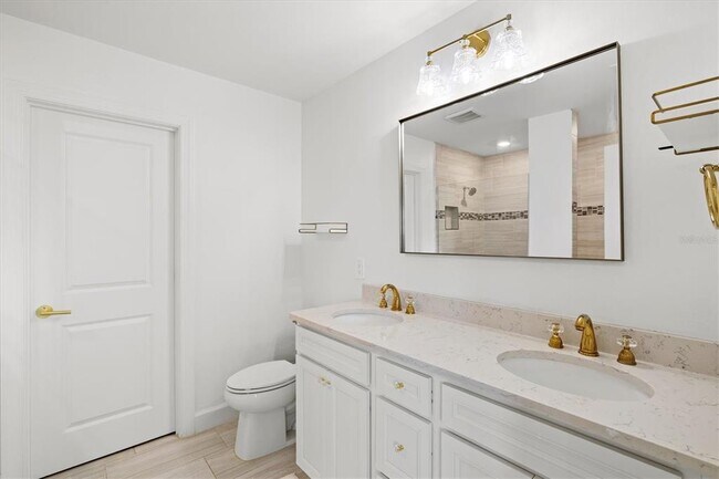 Building Photo - 16235 Pine Mist Dr