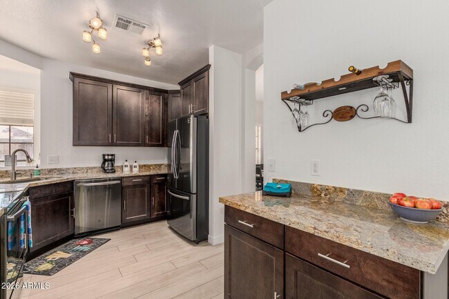 Building Photo - 868 E Page St