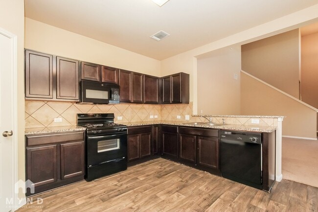 Building Photo - 12213 Waterford Run Way