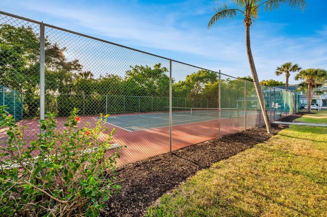 Building Photo - Fully Furnished Condo Rental in Desirable Imperial Golf Estates