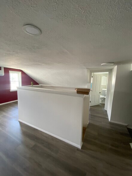 Building Photo - 233 Scioto St