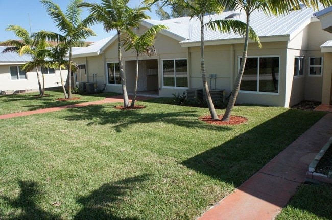 Building Photo - Verona Apartments