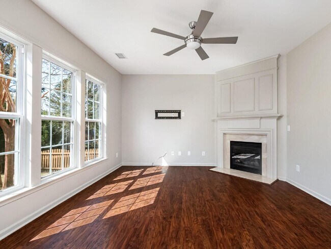 Building Photo - Cutters Spring-Providence Park!