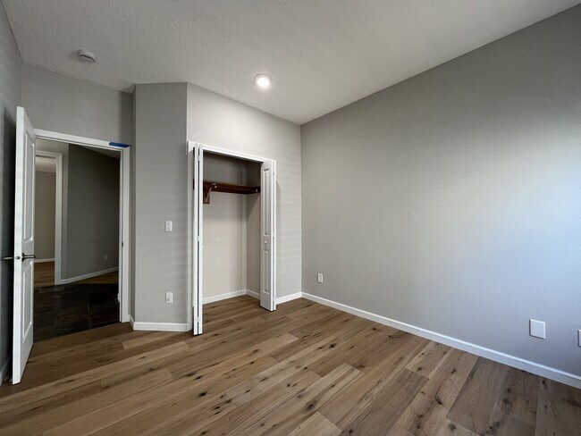 Building Photo - Beautifully Updated 3-Bedroom Cedar Mill Home with Chef's Kitchen, Huge Bonus Room and Private Ba...