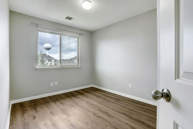 Building Photo - 4616 Esper Ln