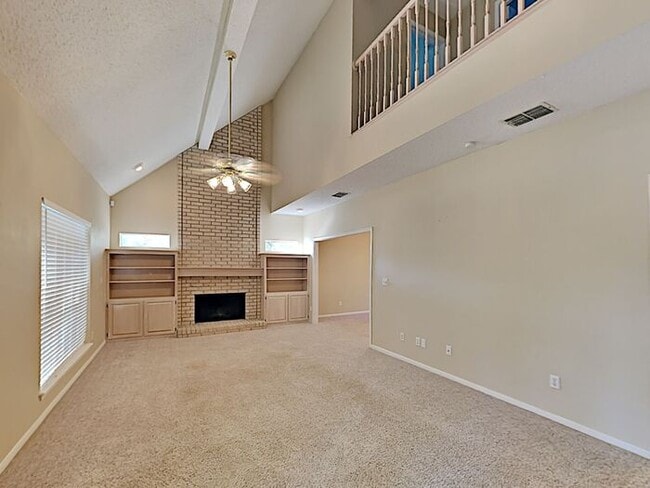 Building Photo - *No Application Fee*