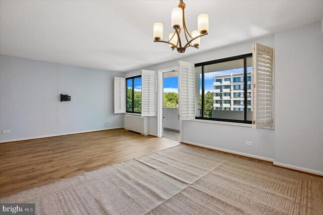 Building Photo - 4501 Arlington Blvd