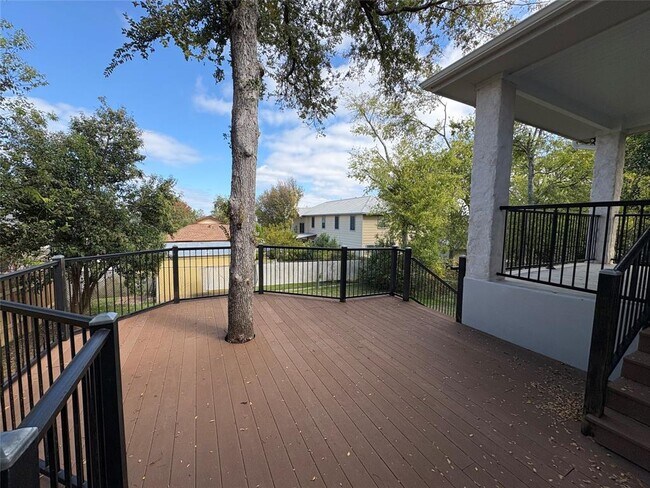 Building Photo - 3314 Thomas Kincheon St