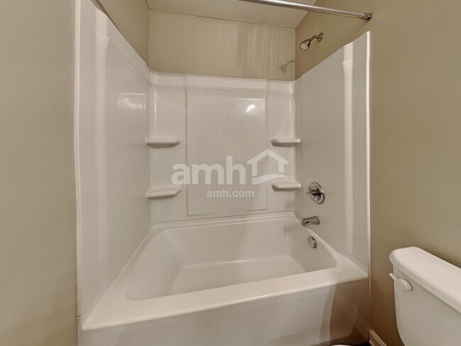 Building Photo - 4190 Brookdale Ct