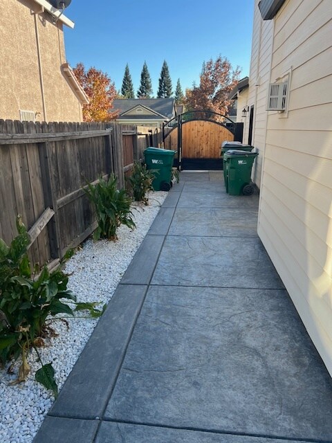 Building Photo - 770 Berry Patch Ct