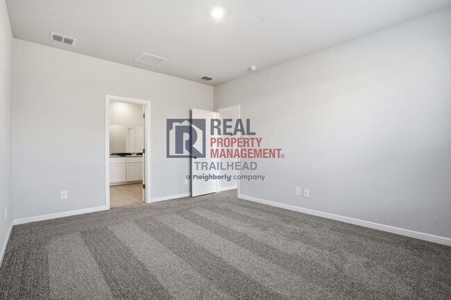 Building Photo - Comfortable 4-Bedroom Layout with Modern Finishes