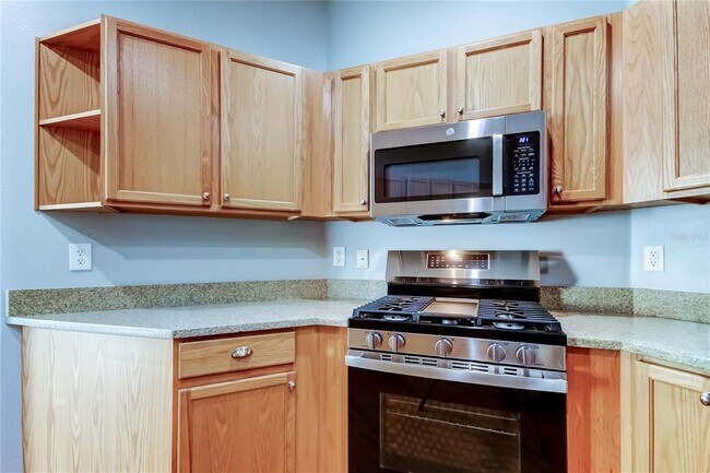 Building Photo - 9002 Spring Garden Way