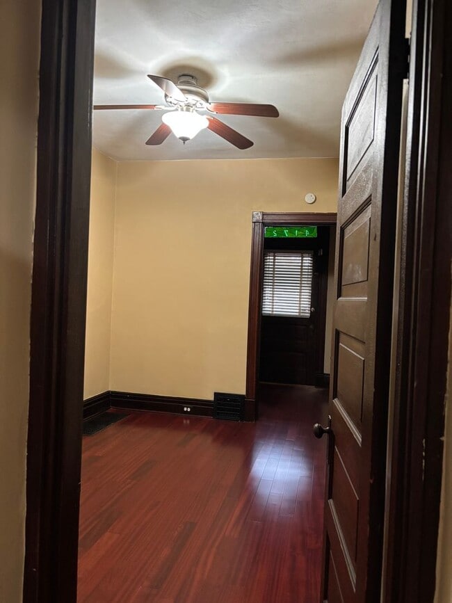 Building Photo - Completedly Remodeled 2+ Bedroom Home