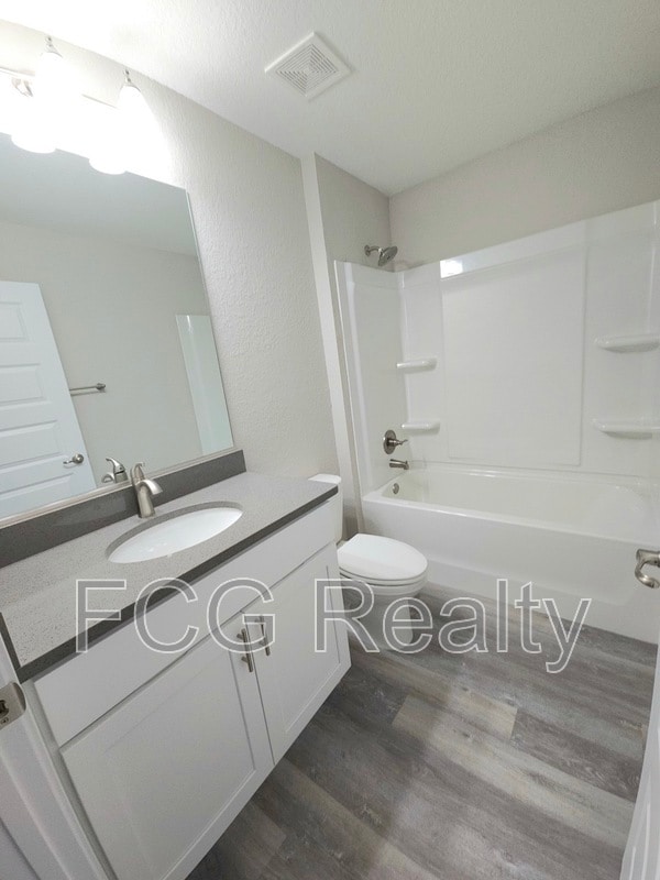 Building Photo - 85 Oak Circle Pass