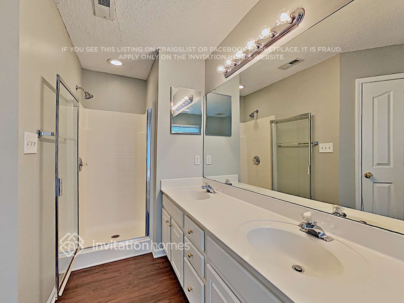 Building Photo - 11410 Larix Dr