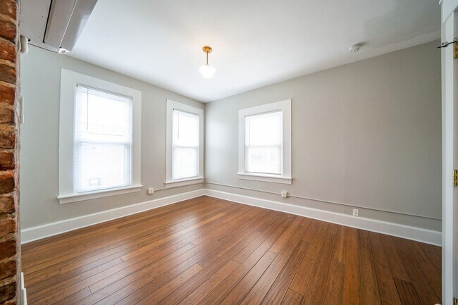 Building Photo - 960-968 Parsons Ave and 531-535 Whittier S...