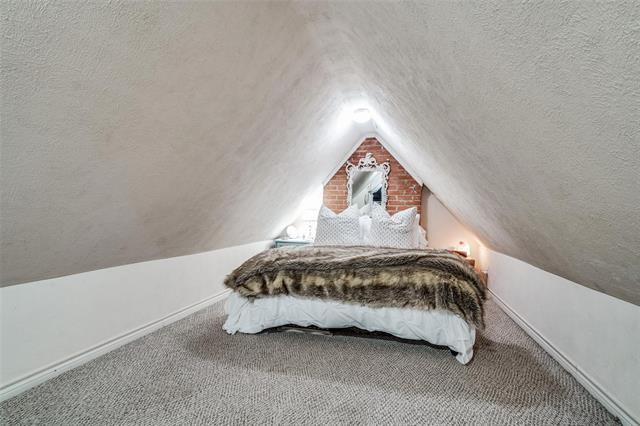 Building Photo - 5910 McCommas Blvd