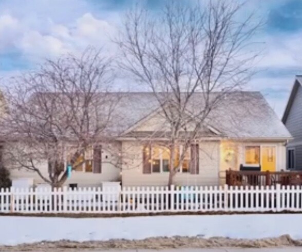Building Photo - 1397 N River Rock Dr