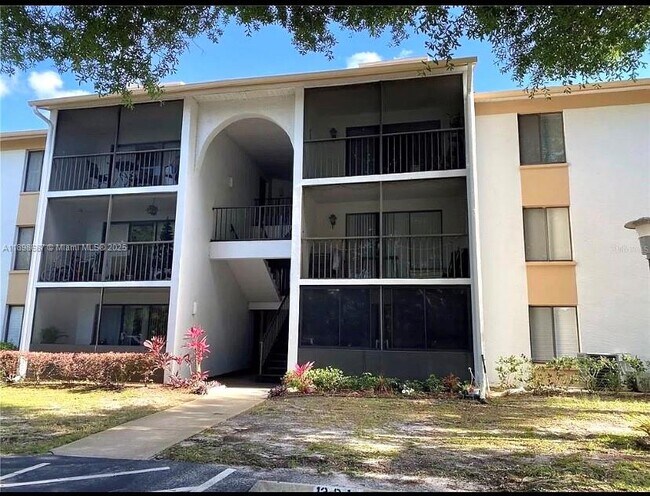 Building Photo - 8215 Sun Spring Cir