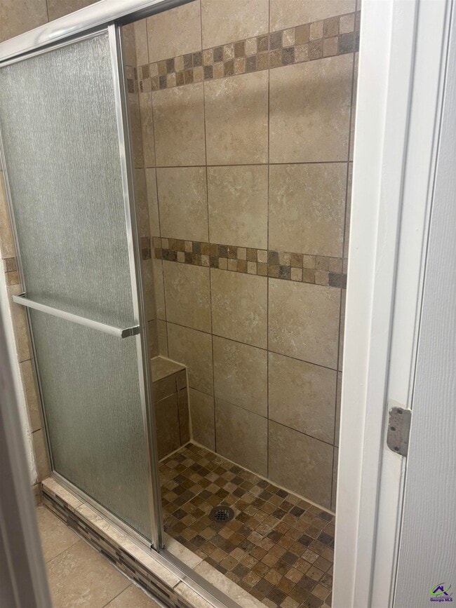 Building Photo - 122 Tinker Blvd