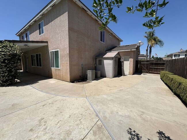 Building Photo - NW Two story home, located in Foxwood subd...