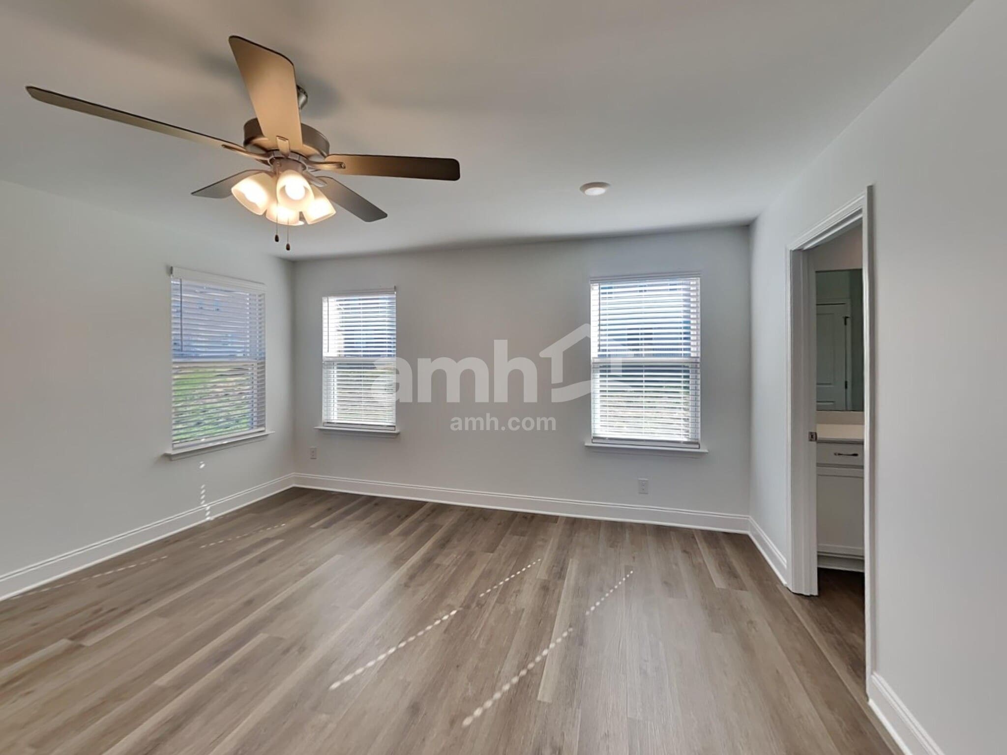 Building Photo - 205 Argea Dr