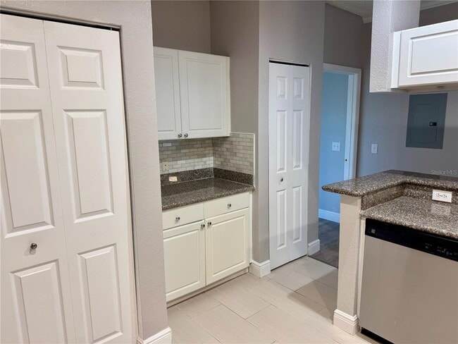 Building Photo - 1514 Arbor Lakes Cir