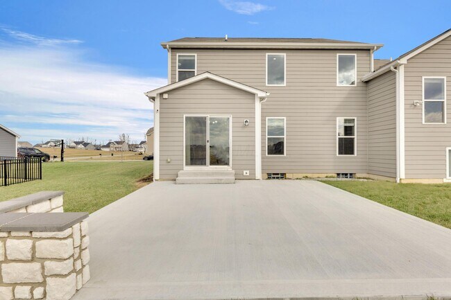 Building Photo - 2390 Glenvale Dr