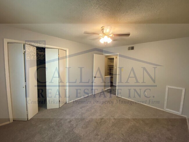 Building Photo - 114 Rimrock Pl
