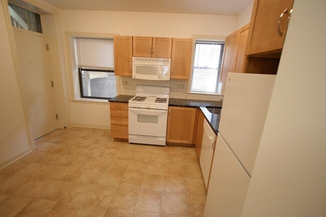 Floorplan - 5401-5405 S. Drexel Boulevard