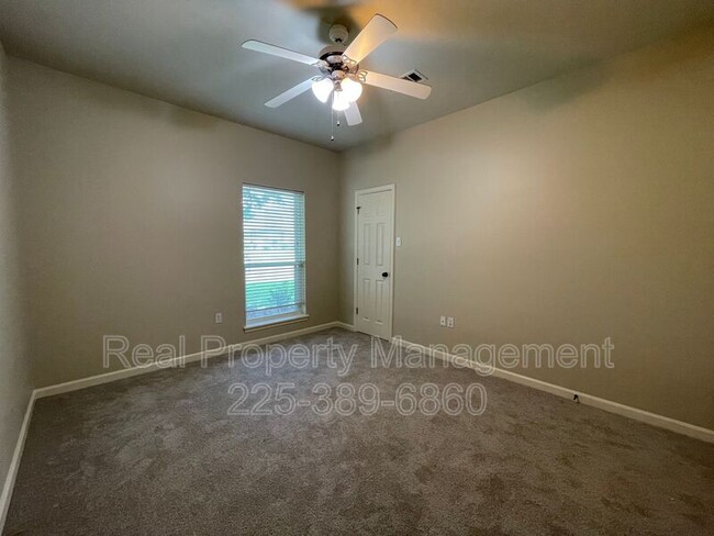 Building Photo - 13263 Quail Meadow Dr