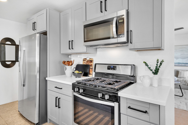 Building Photo - Tranquil Remodeled 2 Bedroom in 55+ Rancho...